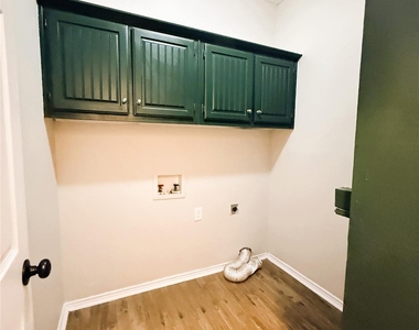 1151 Azalea Lane - Photo Thumbnail 33