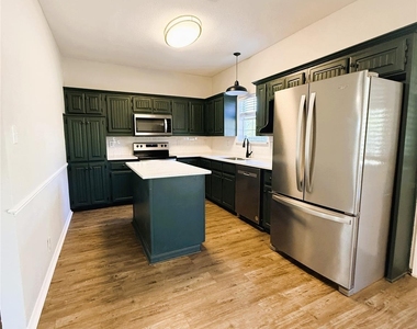 1151 Azalea Lane - Photo Thumbnail 8