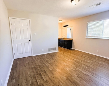 1151 Azalea Lane - Photo Thumbnail 24