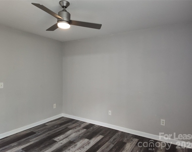 8745 Wandering Creek Way - Photo Thumbnail 16