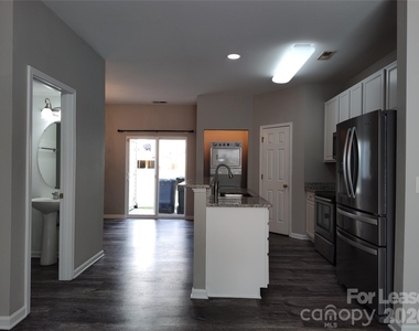 8745 Wandering Creek Way - Photo Thumbnail 6