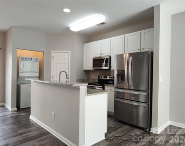 8745 Wandering Creek Way - Photo Thumbnail 5