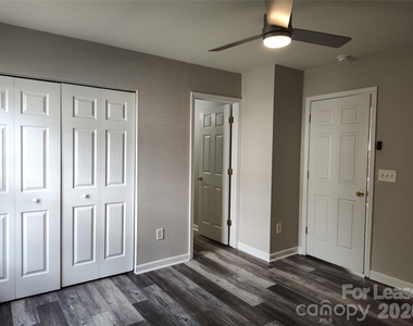 8745 Wandering Creek Way - Photo Thumbnail 22