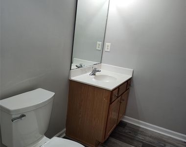 8745 Wandering Creek Way - Photo Thumbnail 18