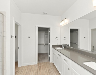 695 Vista Del Lago Drive - Photo Thumbnail 15