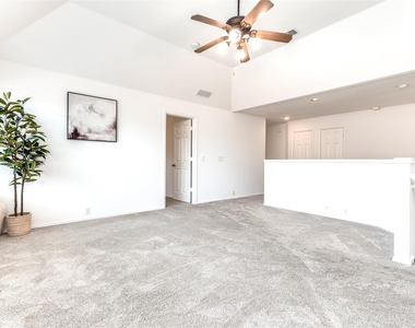11457 La Cantera Trail - Photo Thumbnail 8