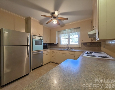 9301 Gold Hill Road - Photo Thumbnail 4
