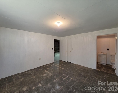 9301 Gold Hill Road - Photo Thumbnail 25