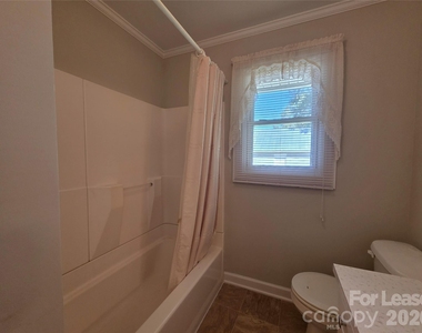 9301 Gold Hill Road - Photo Thumbnail 12