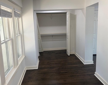 3929 Gilbert Avenue - Photo Thumbnail 9