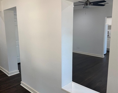 3929 Gilbert Avenue - Photo Thumbnail 8