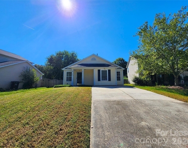 3058 Champion Lane Sw - Photo Thumbnail 15