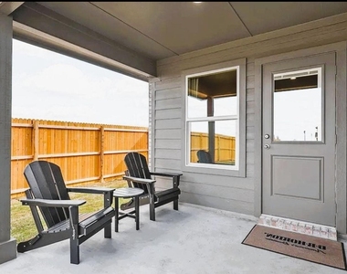 9428 Golden Tree - Photo Thumbnail 28