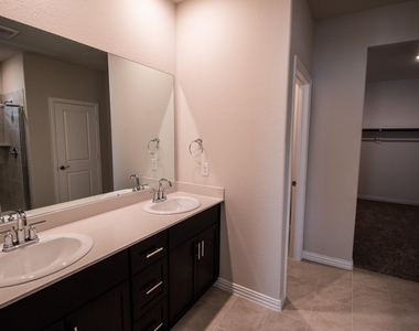 1202 Sweetleaf Street - Photo Thumbnail 15