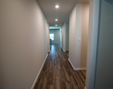1202 Sweetleaf Street - Photo Thumbnail 3