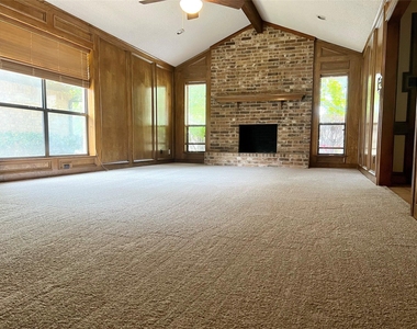 932 Old Mill Circle - Photo Thumbnail 1