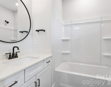 3433 Byrnes Street - Photo Thumbnail 10