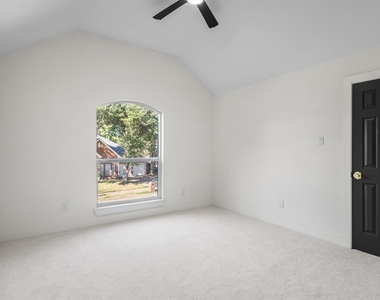 2706 Summerwood Court - Photo Thumbnail 32