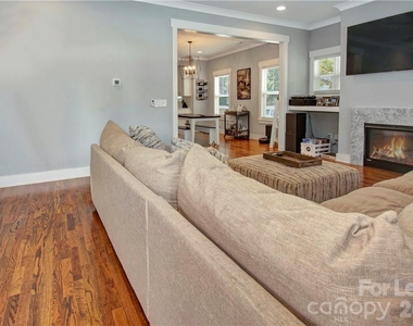 1416 Parkwood Avenue - Photo Thumbnail 6