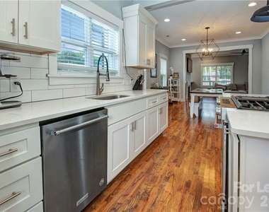 1416 Parkwood Avenue - Photo Thumbnail 2