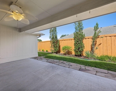 16353 Lauder Lane - Photo Thumbnail 12