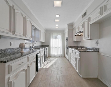 16353 Lauder Lane - Photo Thumbnail 20
