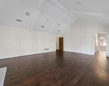 16353 Lauder Lane - Photo Thumbnail 26