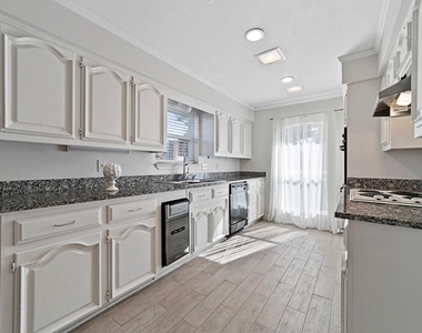 16353 Lauder Lane - Photo Thumbnail 19