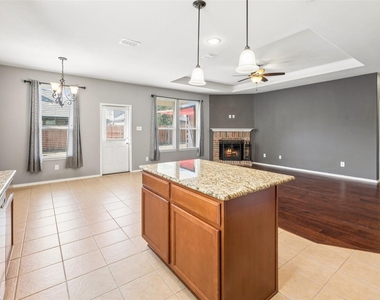 409 Mariscal Place - Photo Thumbnail 10