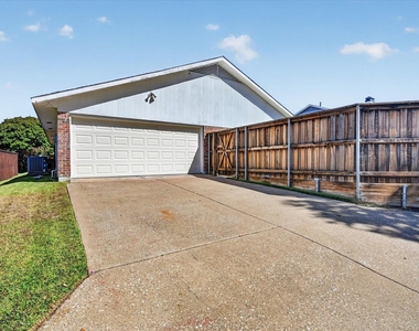4448 Cleveland Drive - Photo Thumbnail 23