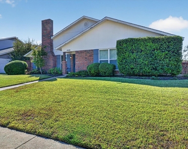 4448 Cleveland Drive - Photo Thumbnail 2