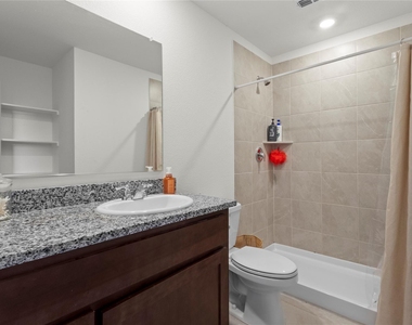 451 Eagle Wind Way - Photo Thumbnail 9