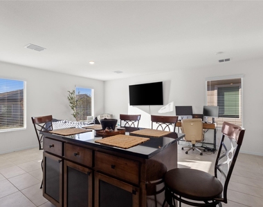 451 Eagle Wind Way - Photo Thumbnail 6