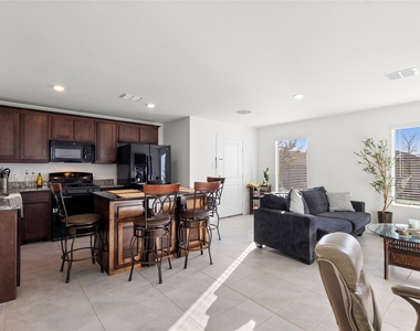 451 Eagle Wind Way - Photo Thumbnail 7