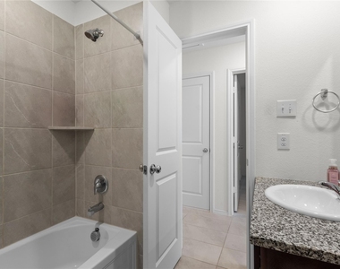 451 Eagle Wind Way - Photo Thumbnail 12