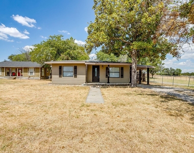913 Jameson Street - Photo Thumbnail 13