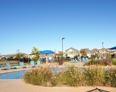 3211 Buffalo Creek Circle - Photo Thumbnail 24