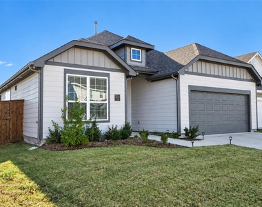 3211 Buffalo Creek Circle - Photo Thumbnail 1