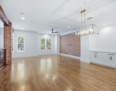 163 Summit Avenue - Photo Thumbnail 5