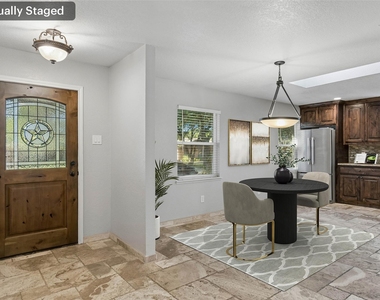 921 Harvest Glen Drive - Photo Thumbnail 2