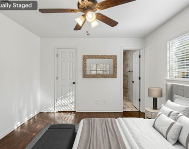 921 Harvest Glen Drive - Photo Thumbnail 20
