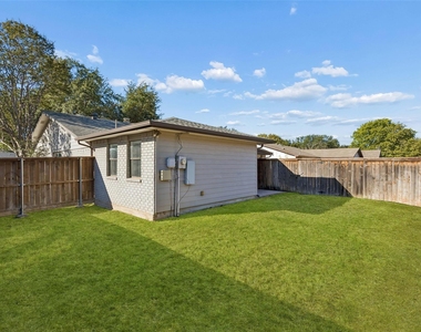 921 Harvest Glen Drive - Photo Thumbnail 30