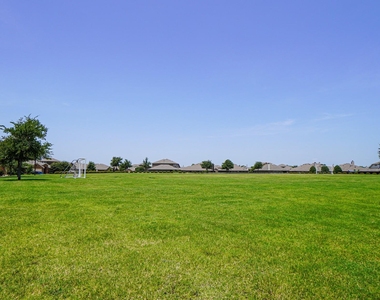239 Oxford Drive - Photo Thumbnail 34