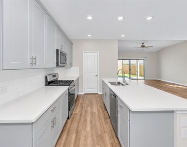 2148 Bellatrix Drive - Photo Thumbnail 8
