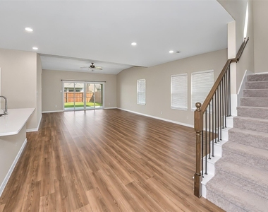 2148 Bellatrix Drive - Photo Thumbnail 6