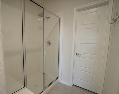 476 Declaration Way - Photo Thumbnail 17