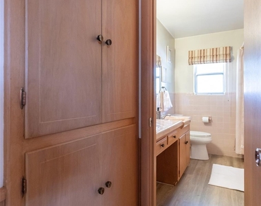 2609 Madison Avenue - Photo Thumbnail 25