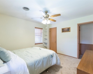 2609 Madison Avenue - Photo Thumbnail 19