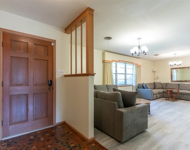 2609 Madison Avenue - Photo Thumbnail 26