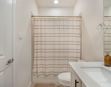 3102 Moccasin Lane - Photo Thumbnail 10